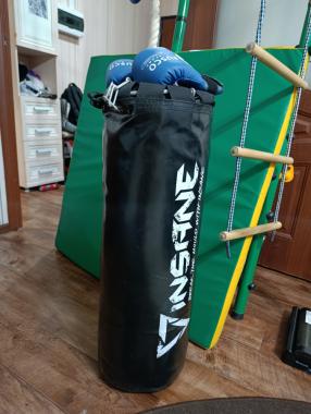 Спортивные товары