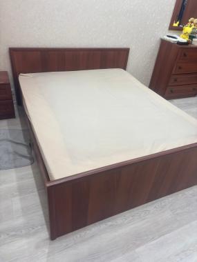 Отдам кровать