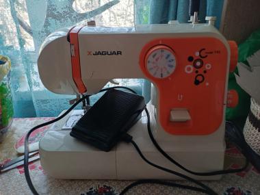 Машинка швейная